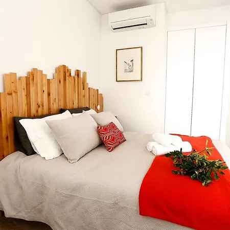 Apartment New Downtown Houses-4a